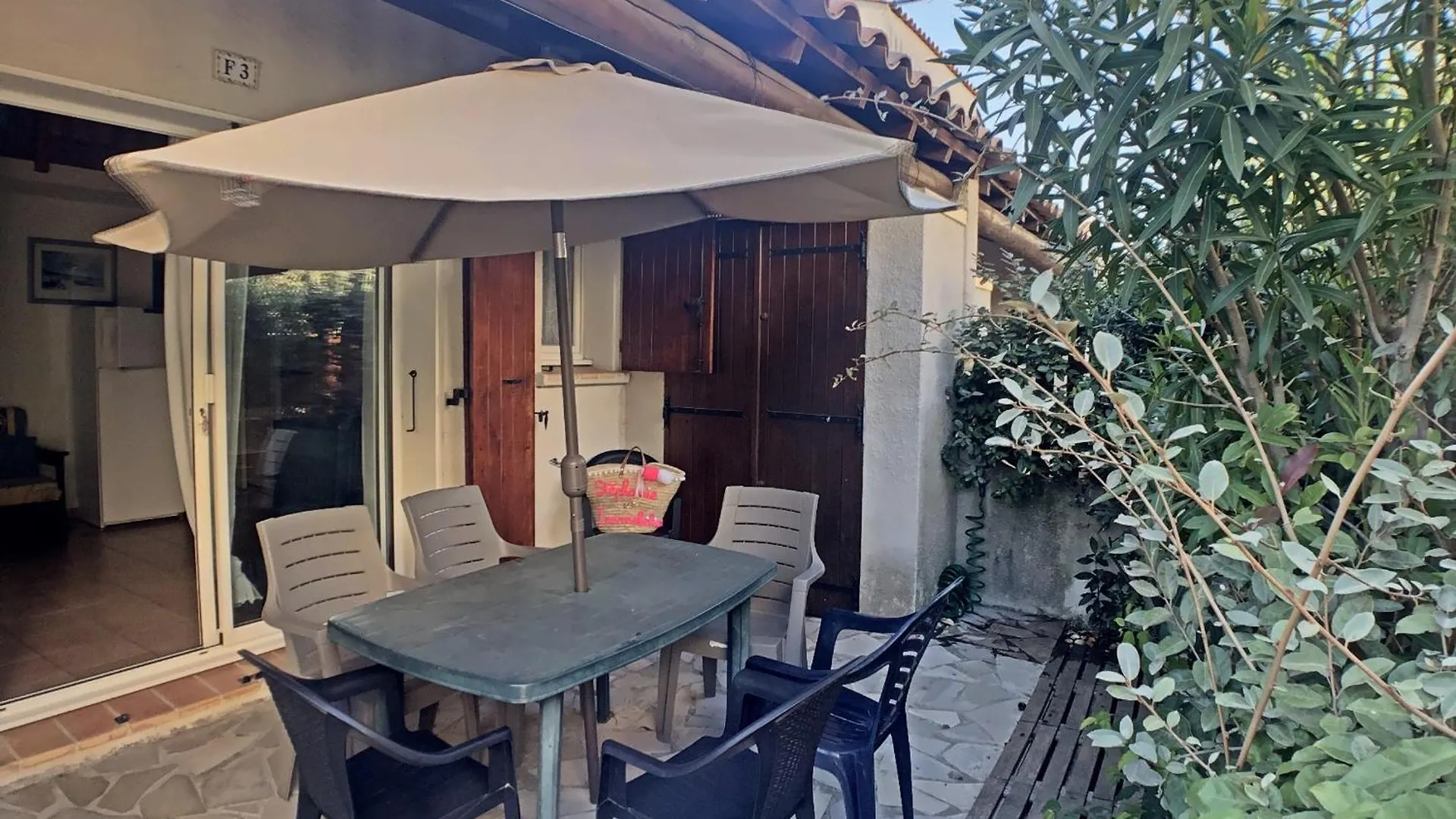 Appartement Pour 6 Pers. Avec Piscine, Proche Mer - Fr-1-475-208 Saintes-Maries-de-la-Mer